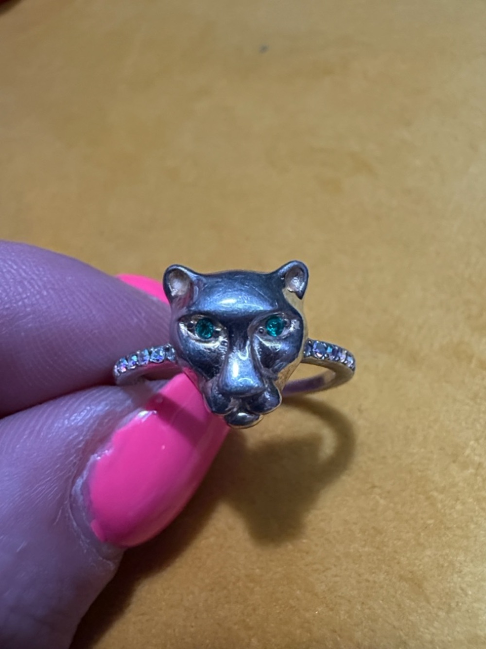 Sterling Silver Panther Head with Green Stone Eyes and diamond - Picture 7 of 7